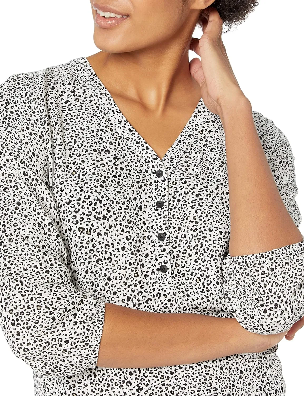 Amazon Essentials Women's 3/4 Sleeve Button Popover Shirt