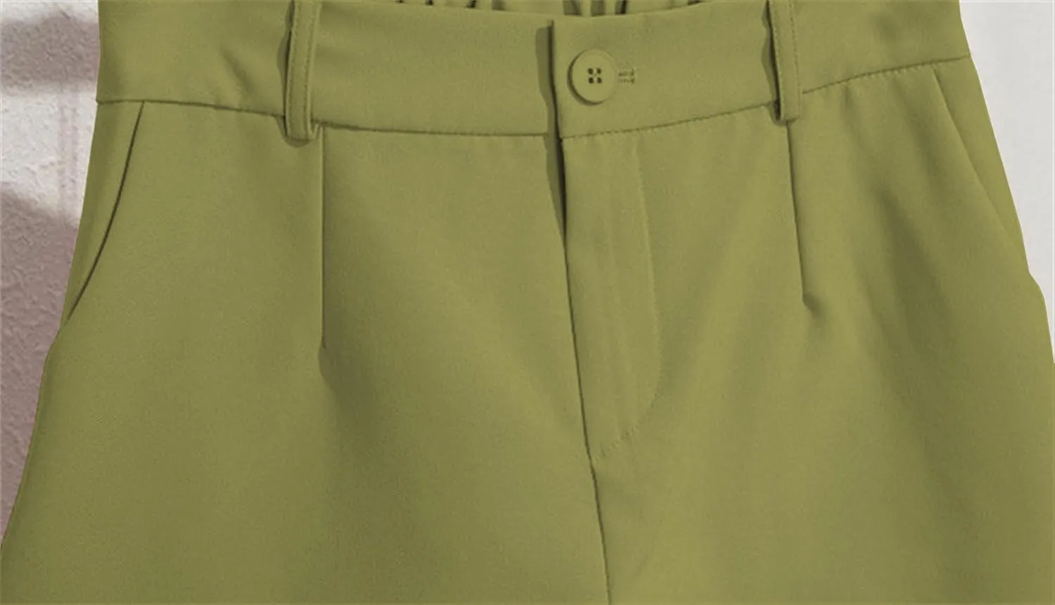 Betusline Women's Shorts Summer Casual Work Pleated Dress Shorts with Back Elastic Waist