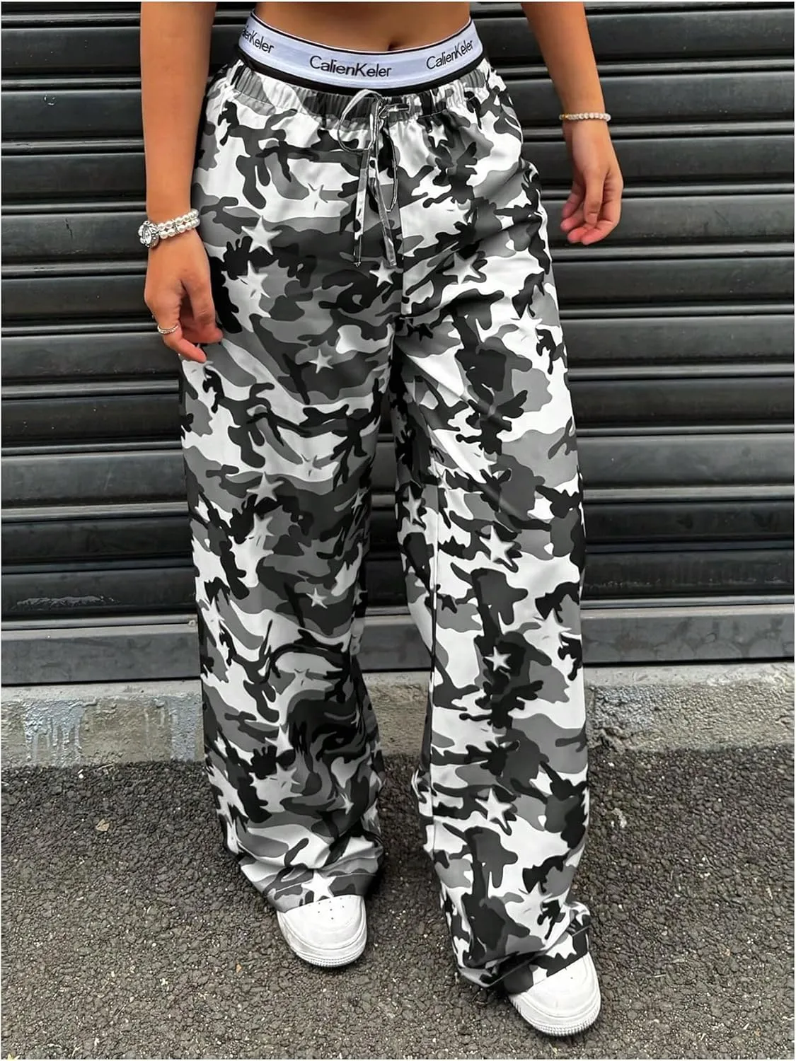 GORGLITTER Women's Y2k Baggy Camo Track Pants Elastic High Waisted Wide Leg Parachute Trousers