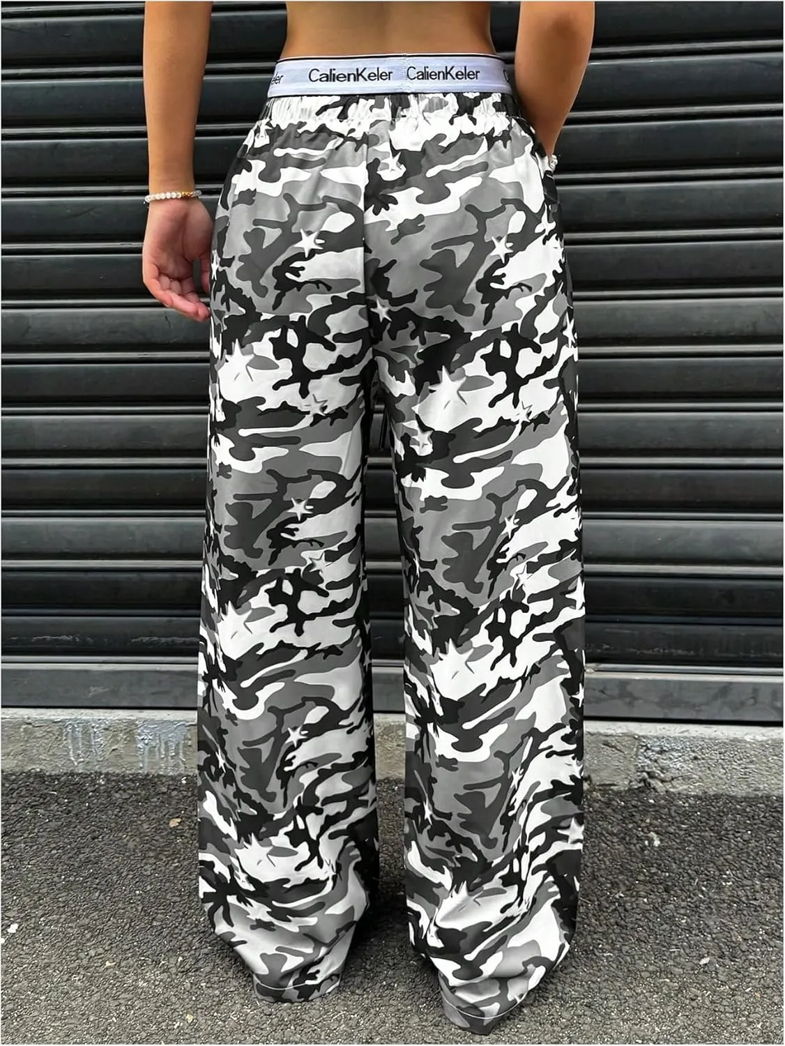 GORGLITTER Women's Y2k Baggy Camo Track Pants Elastic High Waisted Wide Leg Parachute Trousers