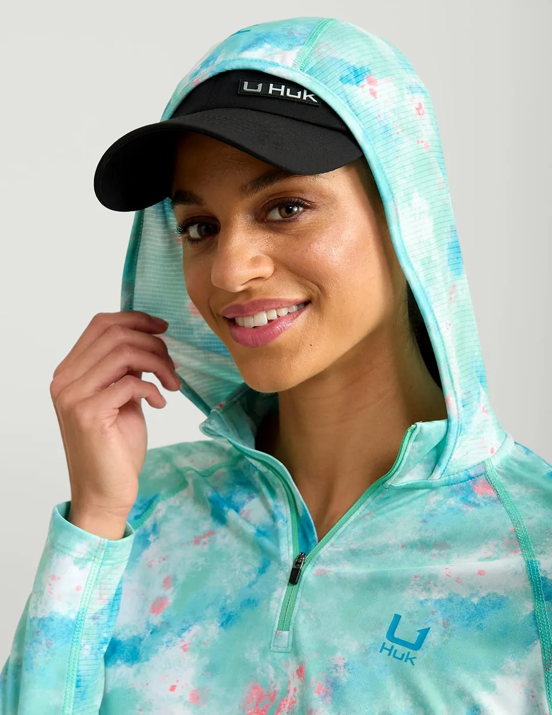 HUK Women's Icon Hoodie, Fishing Shirt with Sun Protection