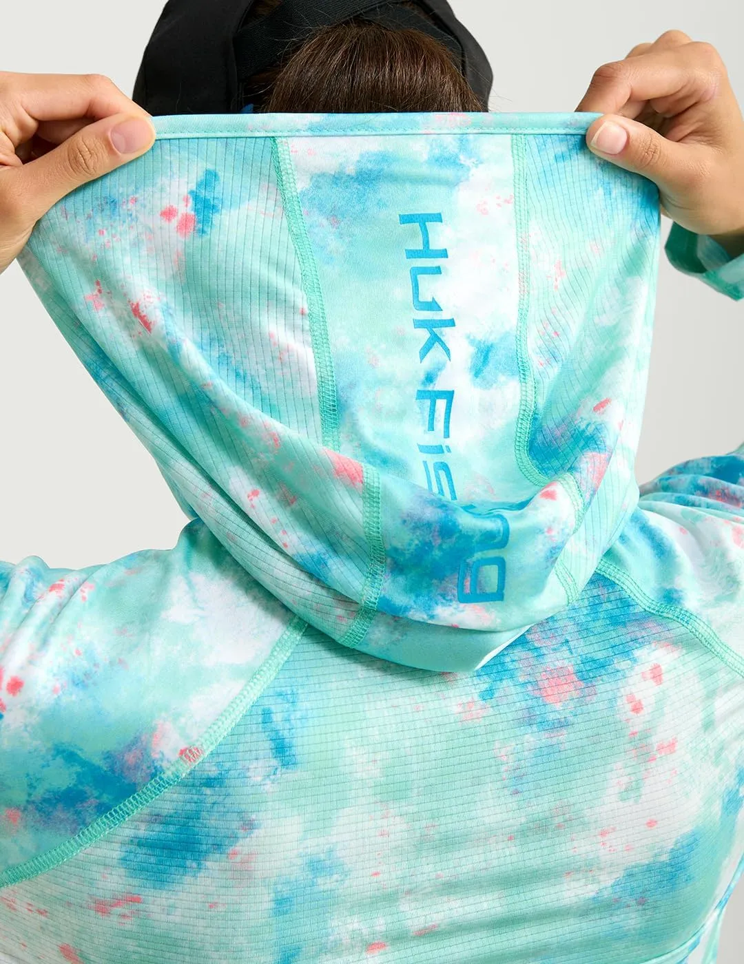 HUK Women's Icon Hoodie, Fishing Shirt with Sun Protection