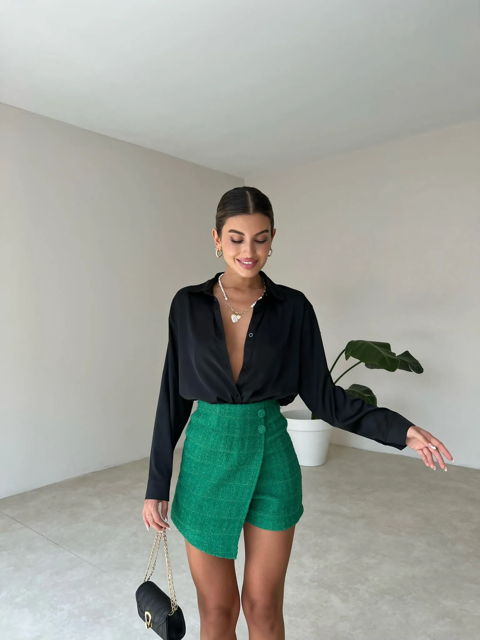 Relaxed fit satin shirt