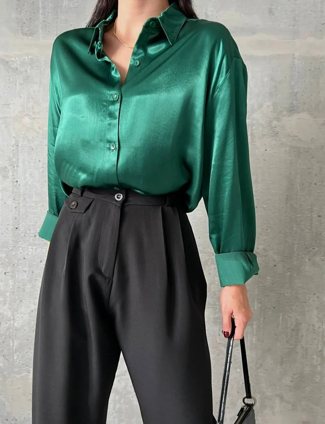 Relaxed fit satin shirt