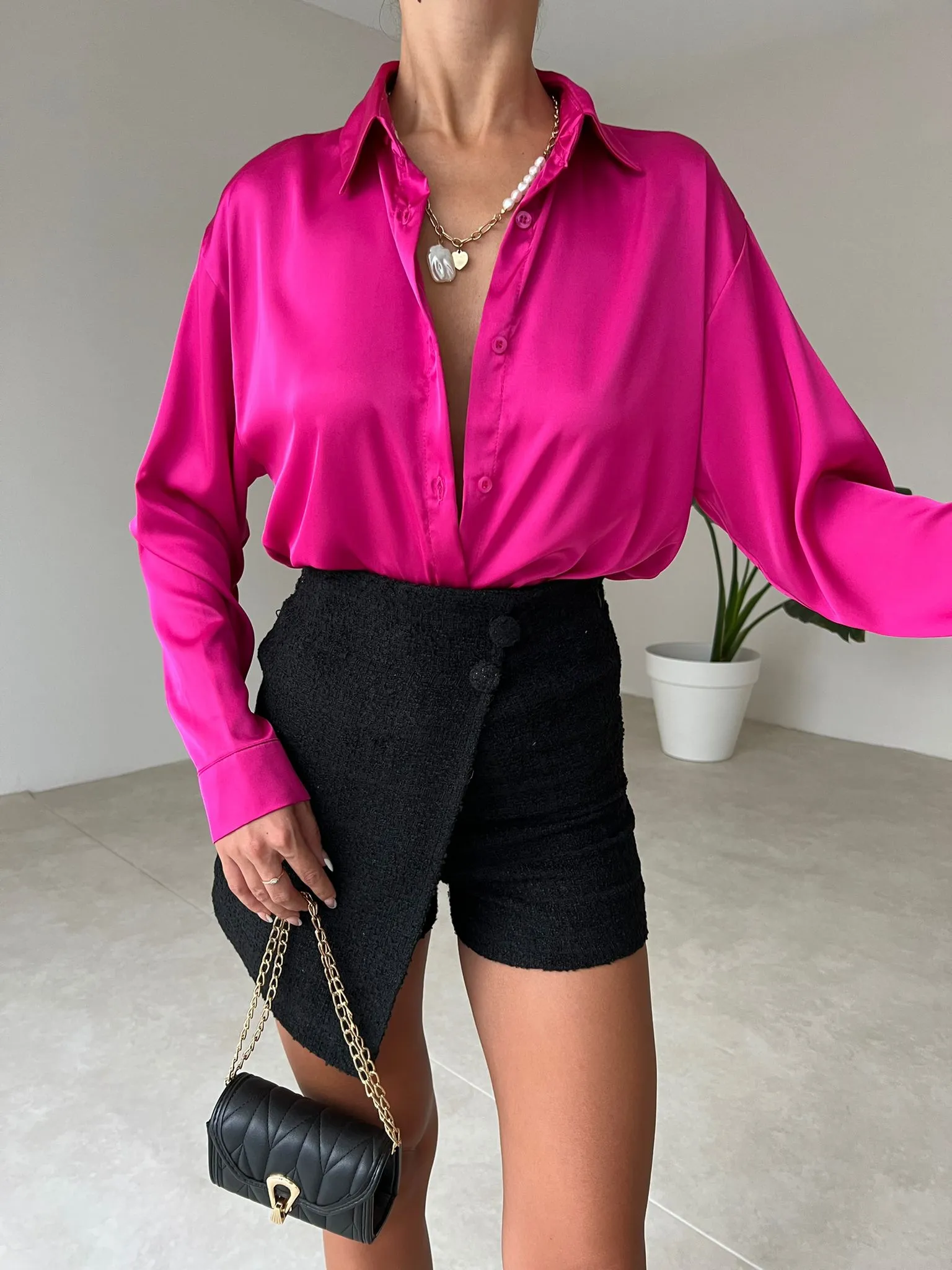 Relaxed fit satin shirt