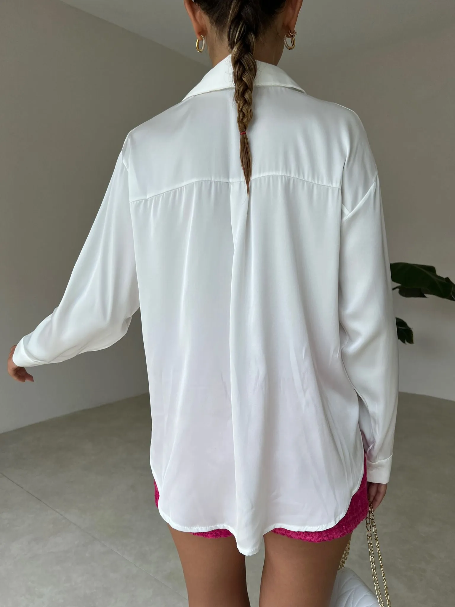 Relaxed fit satin shirt