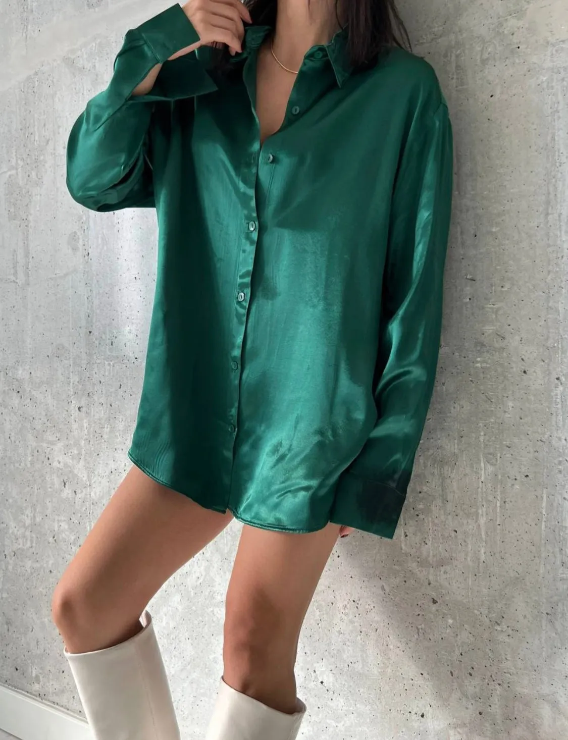 Relaxed fit satin shirt