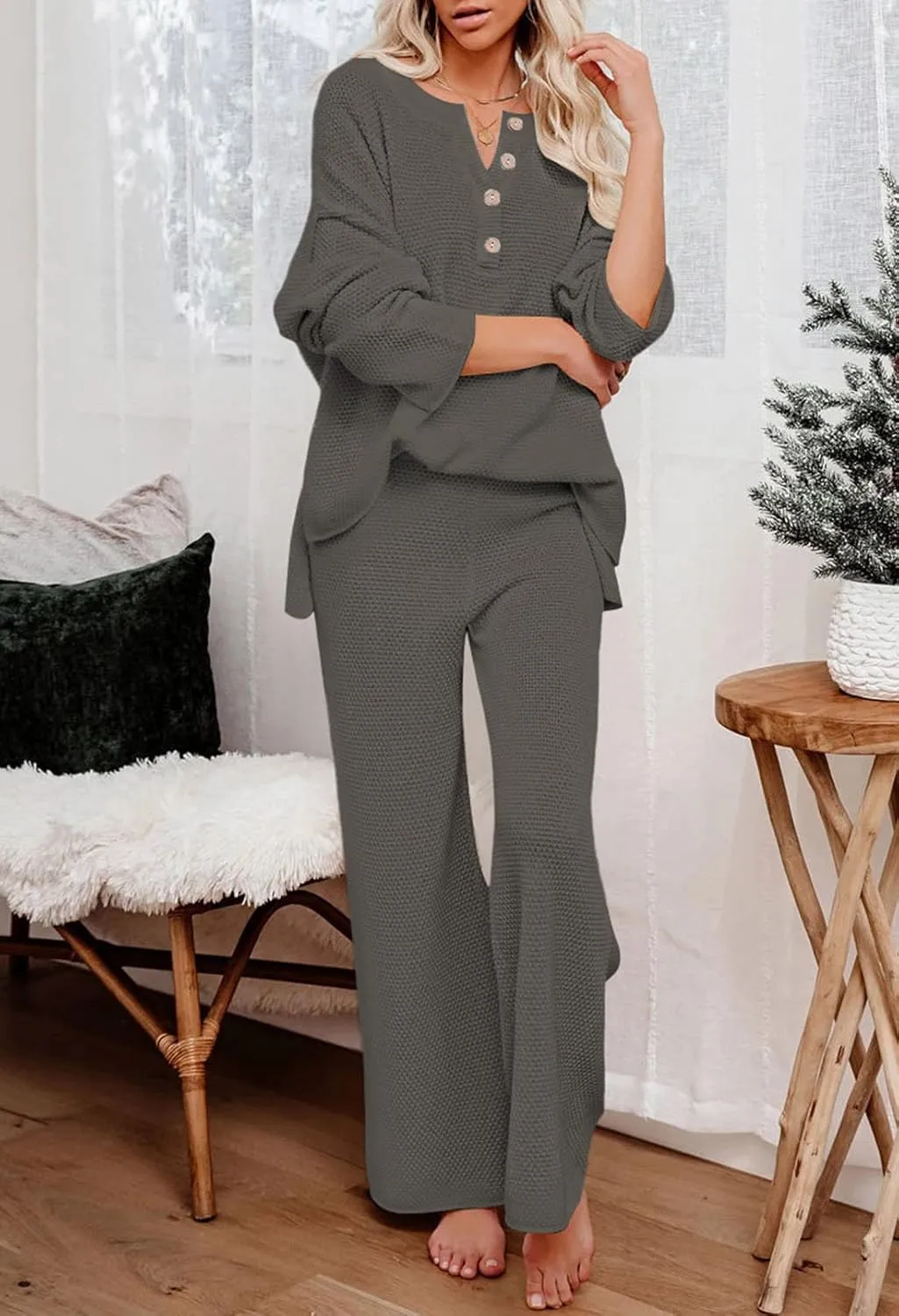 Viottiset Women's 2 Piece Outfits Sweatsuit Knit Long Sleeve Sweater Wide Leg Pants Loungewear