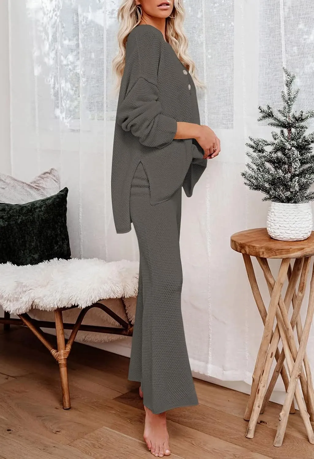 Viottiset Women's 2 Piece Outfits Sweatsuit Knit Long Sleeve Sweater Wide Leg Pants Loungewear