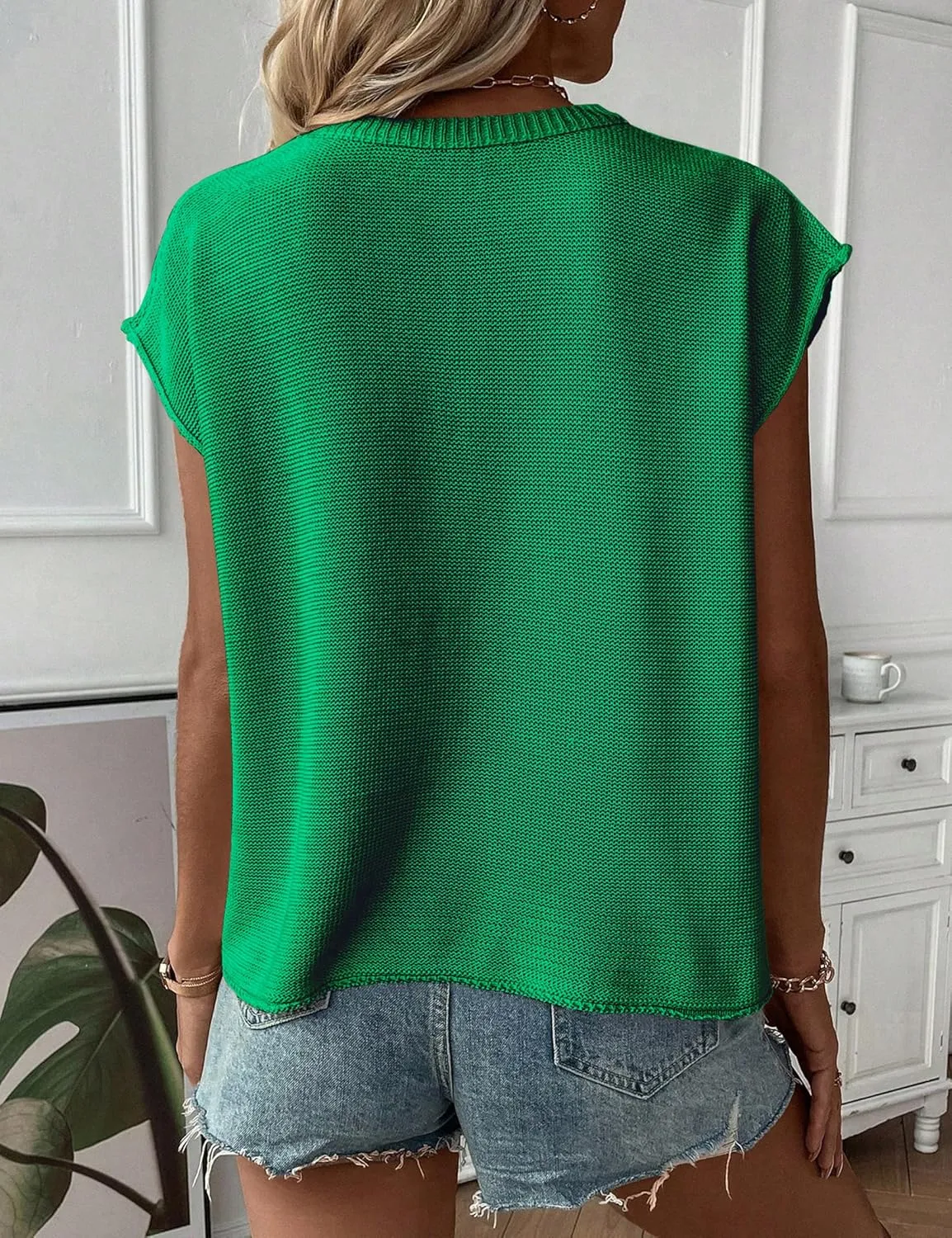 Womens Cap Sleeve Sweater Vest Crew Neck Knit Sleeveless Tank Tops Casual Lightweight Pullover Sweaters